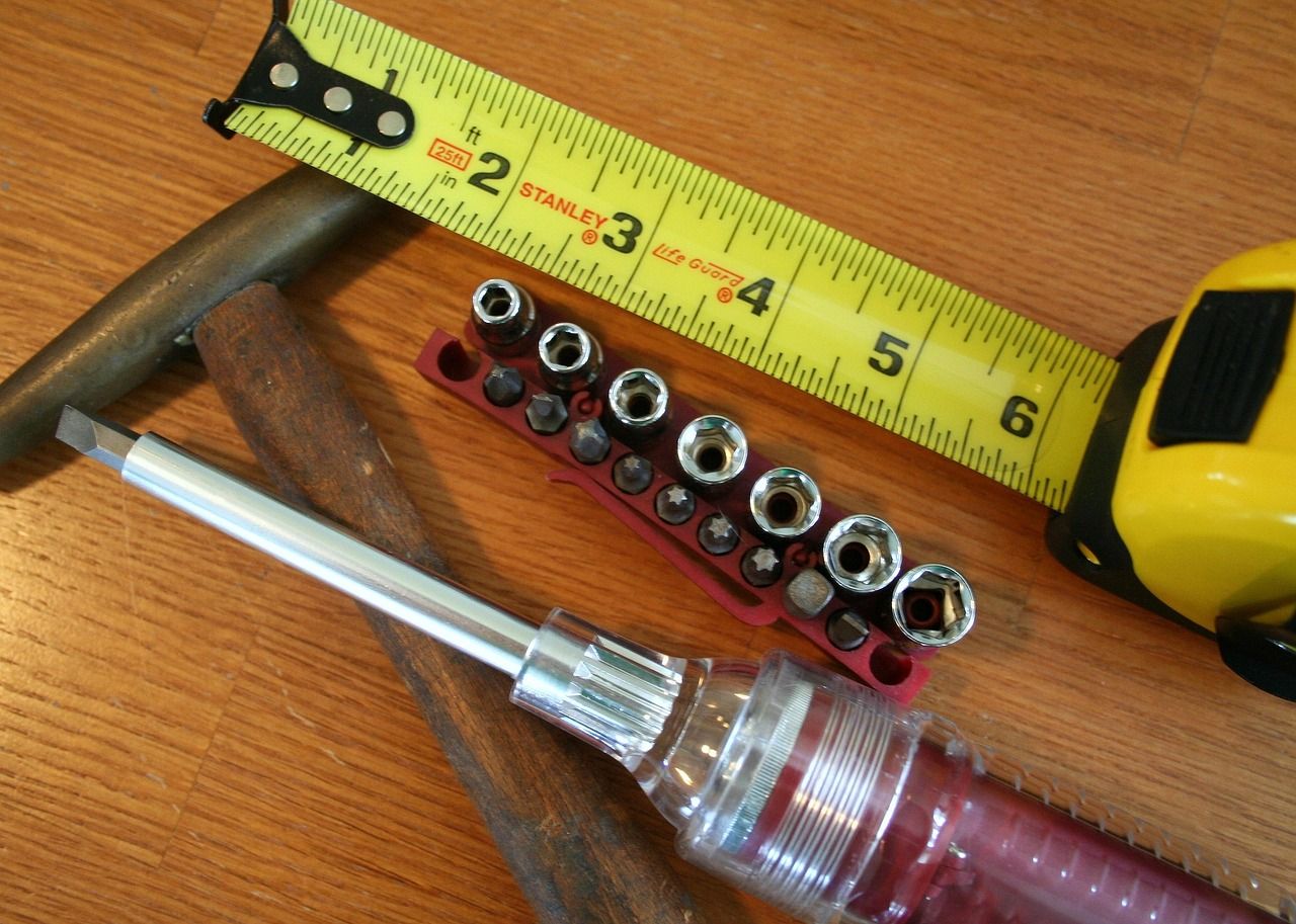 Outils domestiques pour une petite intervention de bricolage